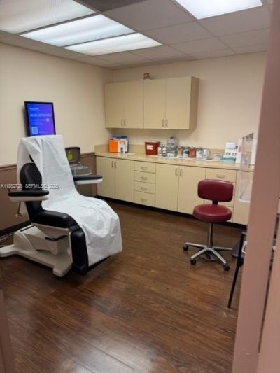 10300 SW 72nd St , Unit 221, Miami, FL 33173 Photo