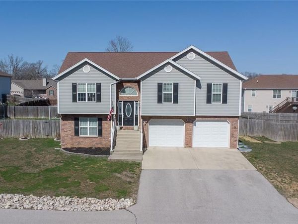22935 Revelation Road, Waynesville, MO 65583