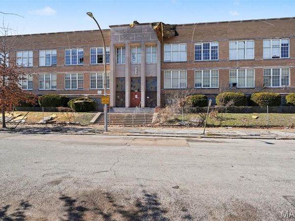 4253 Clarence Avenue , St Louis, MO 63115