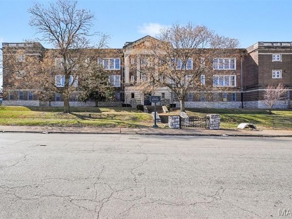 3821 N 11th Street , St Louis, MO 63107