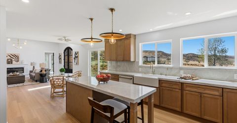 680 Rowe Place, Sparks, NV 89441 Photo