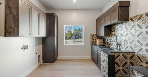 680 Rowe Place, Sparks, NV 89441 Photo