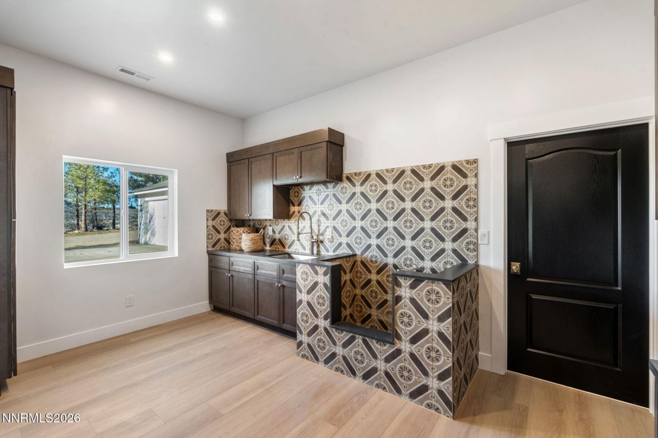 680 Rowe Place, Sparks, NV 89441 Photo