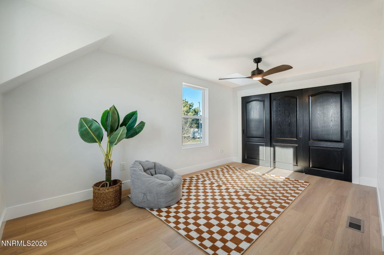 680 Rowe Place, Sparks, NV 89441 Photo