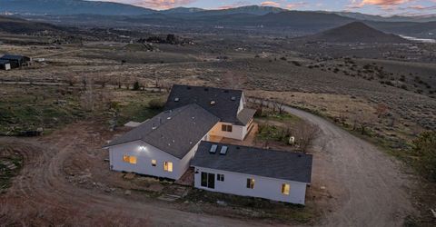 680 Rowe Place, Sparks, NV 89441 Photo