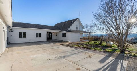 680 Rowe Place, Sparks, NV 89441 Photo