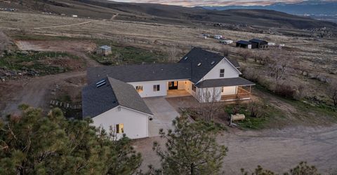 680 Rowe Place, Sparks, NV 89441 Photo