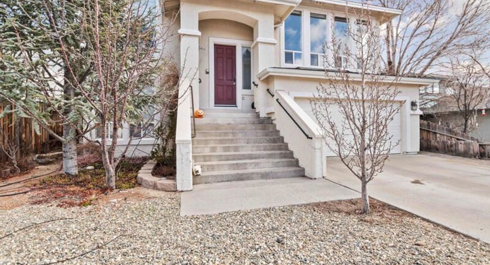 561 Tarn Way, Reno, NV 89503 Photo