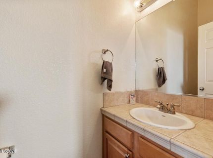 561 Tarn Way, Reno, NV 89503 Photo