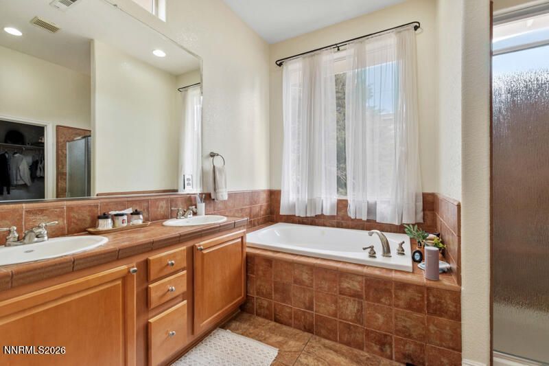 561 Tarn Way, Reno, NV 89503 Photo