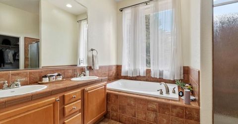 561 Tarn Way, Reno, NV 89503 Photo