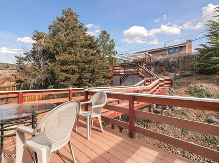 561 Tarn Way, Reno, NV 89503 Photo