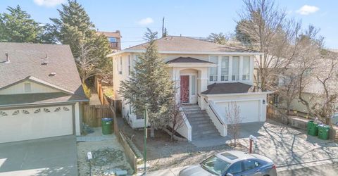 561 Tarn Way, Reno, NV 89503 Photo