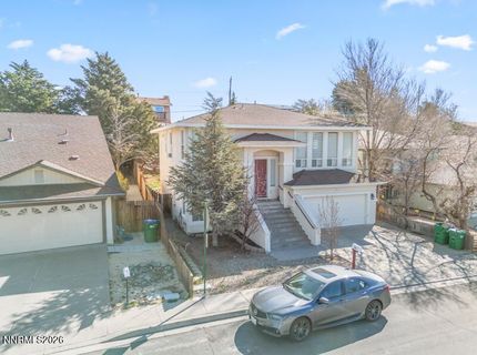 561 Tarn Way, Reno, NV 89503 Photo