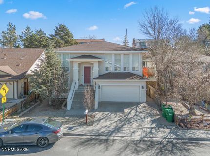561 Tarn Way, Reno, NV 89503 Photo