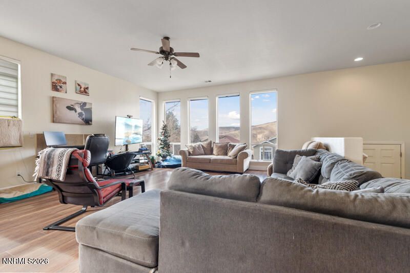 561 Tarn Way, Reno, NV 89503 Photo