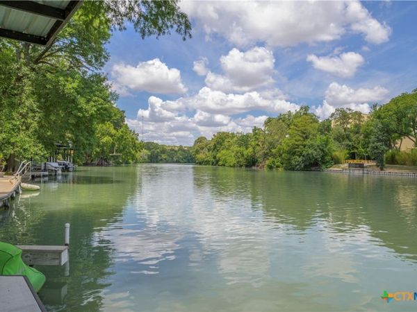 92 Turtle Lane , Seguin, TX 78155