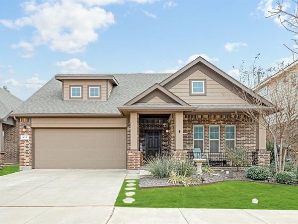 916 Falcon Road, Argyle, TX 76226
