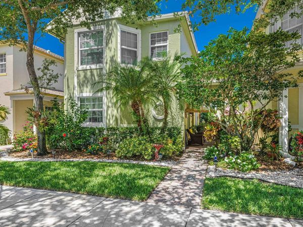 2036 SE Avon Park Drive, Port St. Lucie, FL 34952