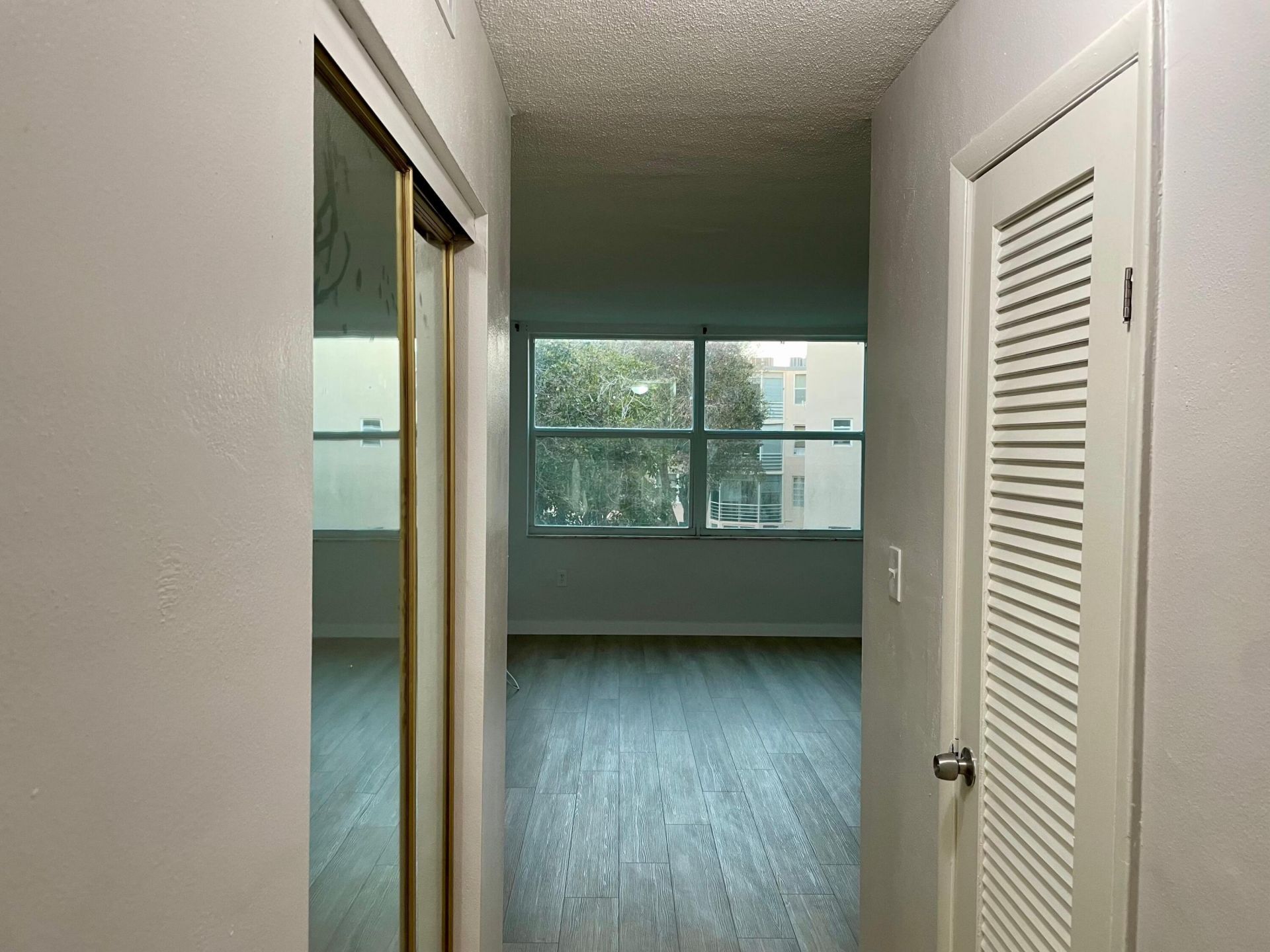 1401 NE 191st Street, Miami, FL 33179 Photo