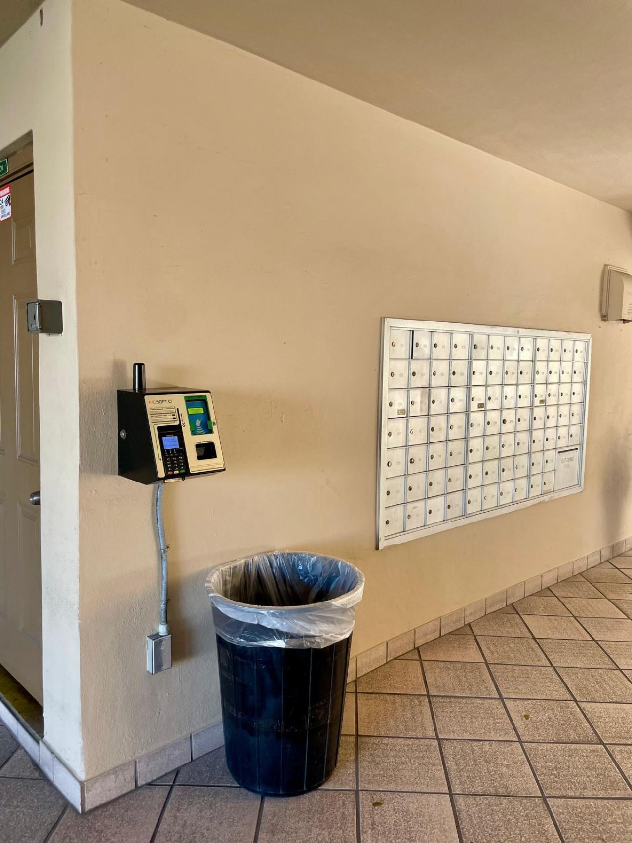 1401 NE 191st Street, Miami, FL 33179 Photo