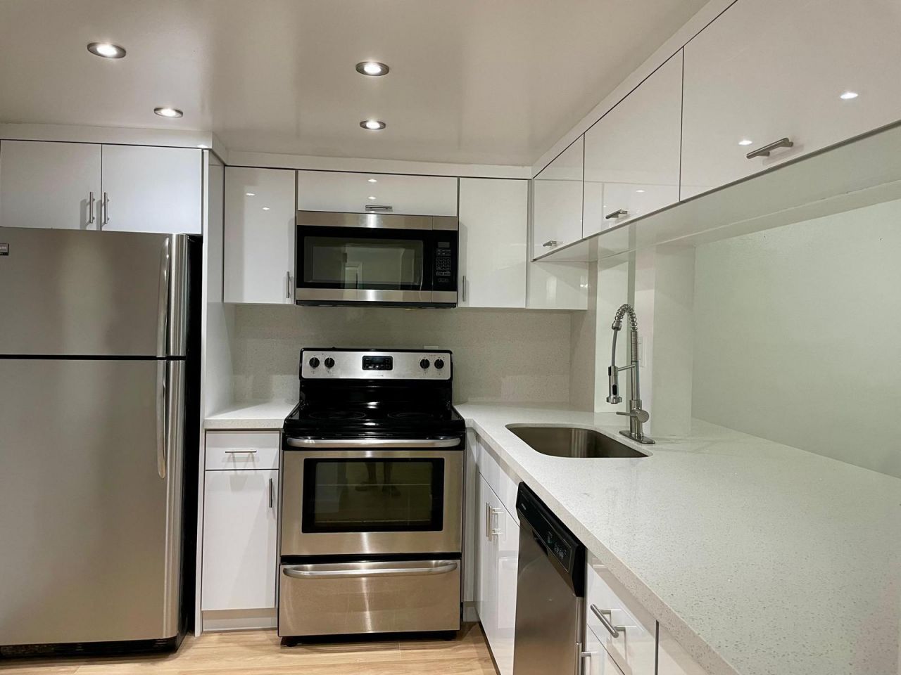 1401 NE 191st Street, Miami, FL 33179 Photo