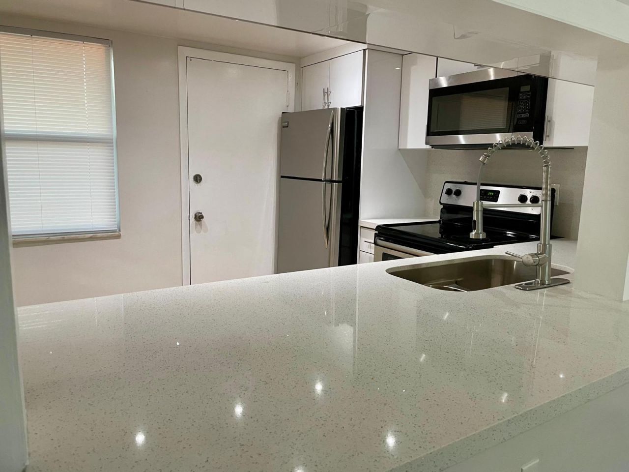 1401 NE 191st Street, Miami, FL 33179 Photo