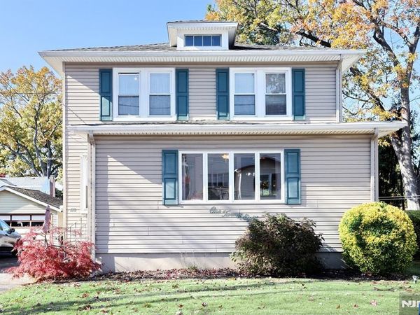 128 9th Avenue, HAWTHORNE, NJ 07506