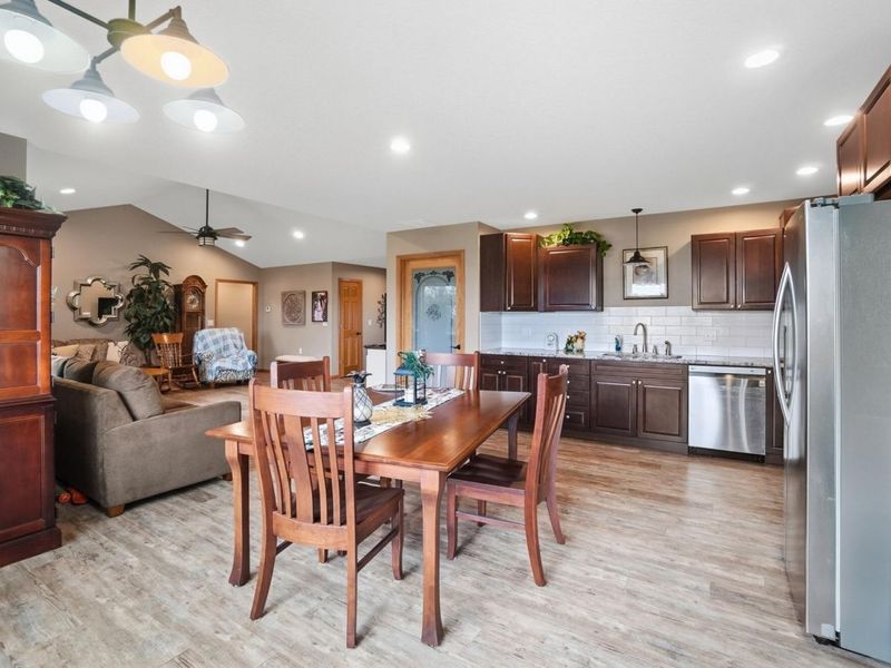 109 Bluegrass Drive, Wapakoneta, OH 45895 Photo 17