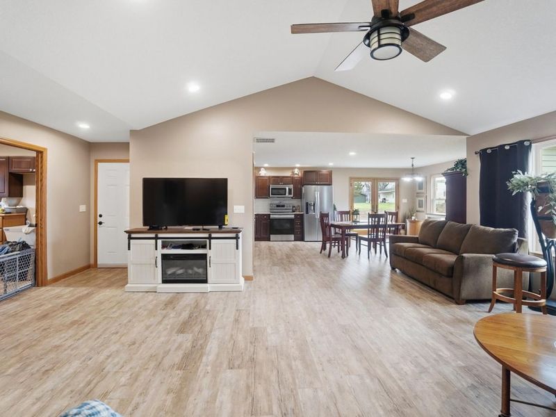 109 Bluegrass Drive, Wapakoneta, OH 45895 Photo 21