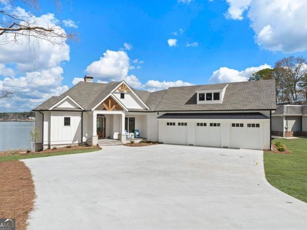 161 W Lakeview Drive, Milledgeville, GA 31061