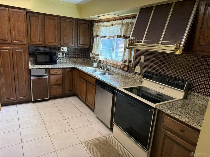 224 Perry Street, New Lebanon, OH 45345 Photo 7