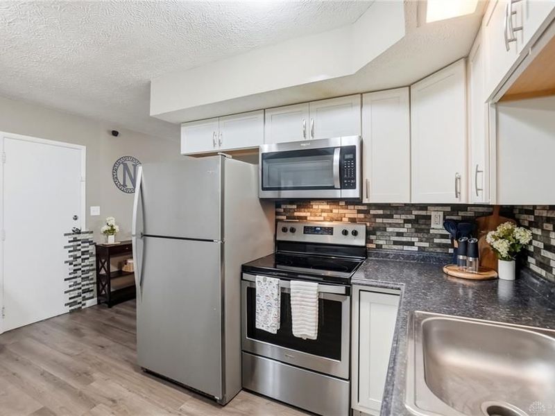 7317 Cosner Drive, Huber Heights, OH 45424 Photo 9