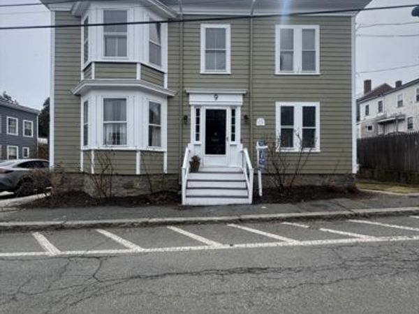 9 Darling, Unit 1, Marblehead, MA 01945