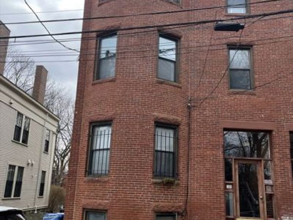 14 Linwood St, Unit 2, Boston, MA 02119