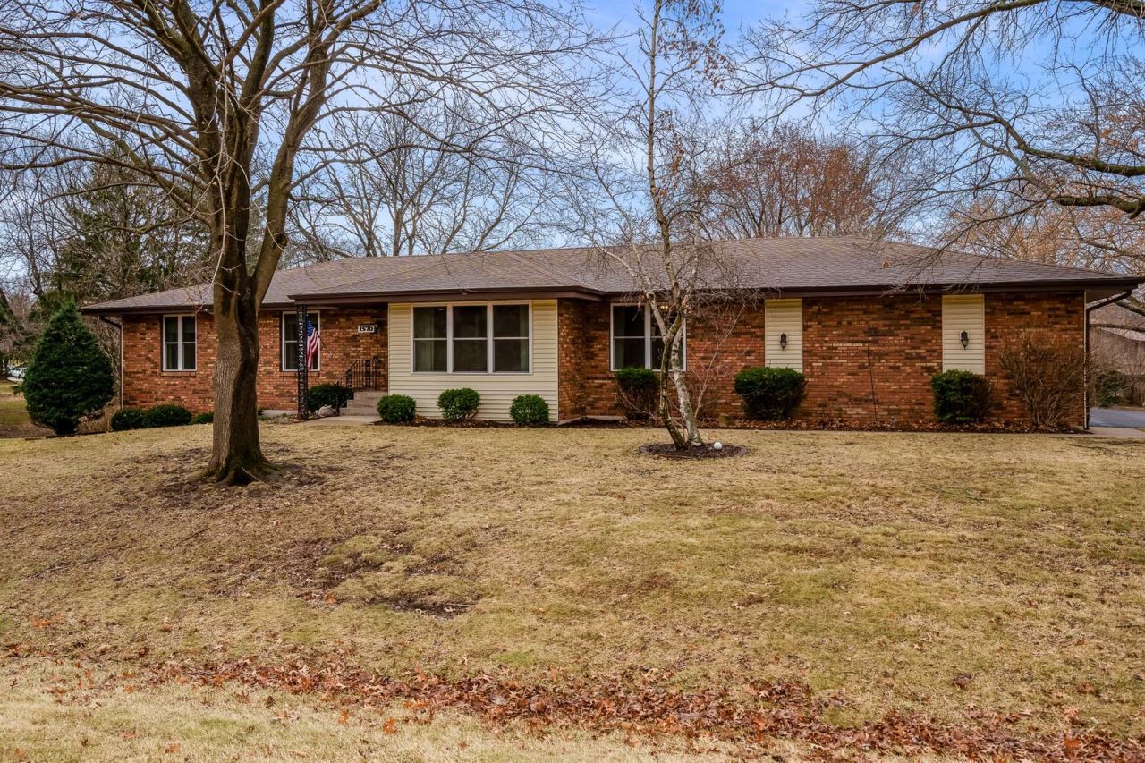 1570 Featherstone Boulevard , Rockford, IL 61107 Main Photo