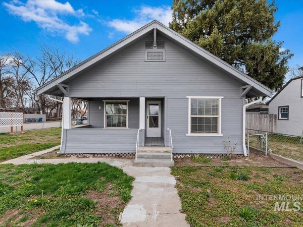 103 N Dewey Ave, Middleton, ID 83644