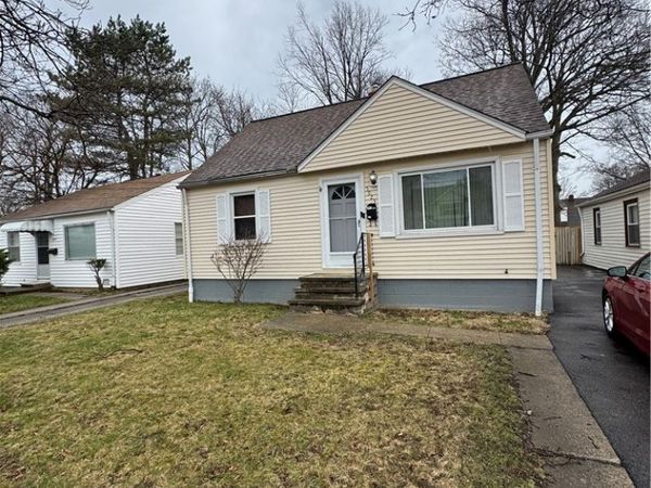 5923 Edgewood Road, Cleveland, OH 44124