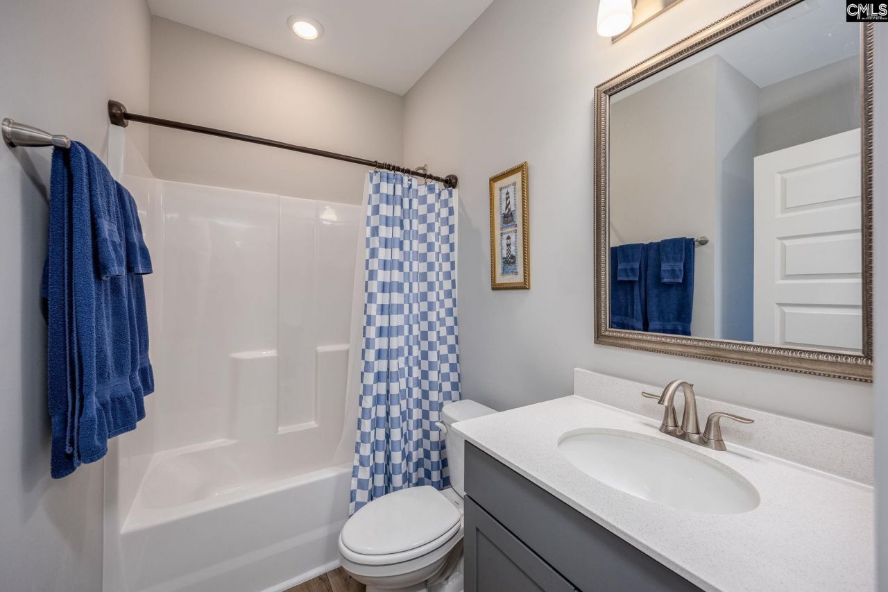 429 Harbour Pointe Drive  Photo 25