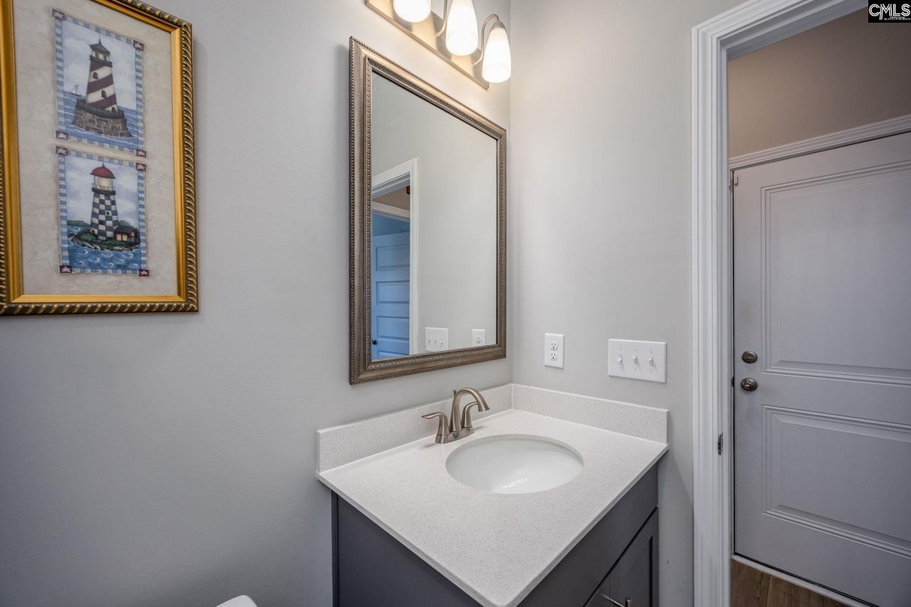 429 Harbour Pointe Drive  Photo 26