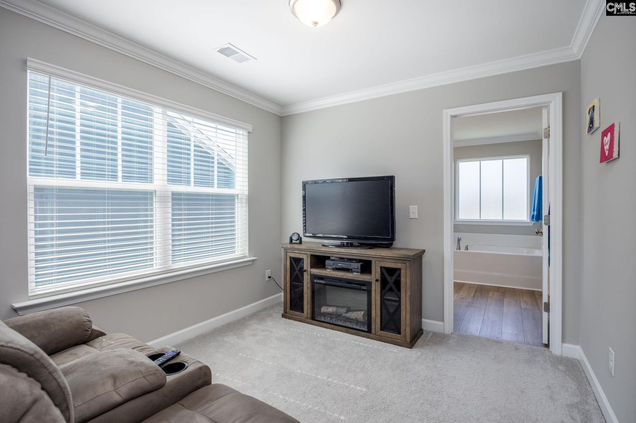 429 Harbour Pointe Drive  Photo 30