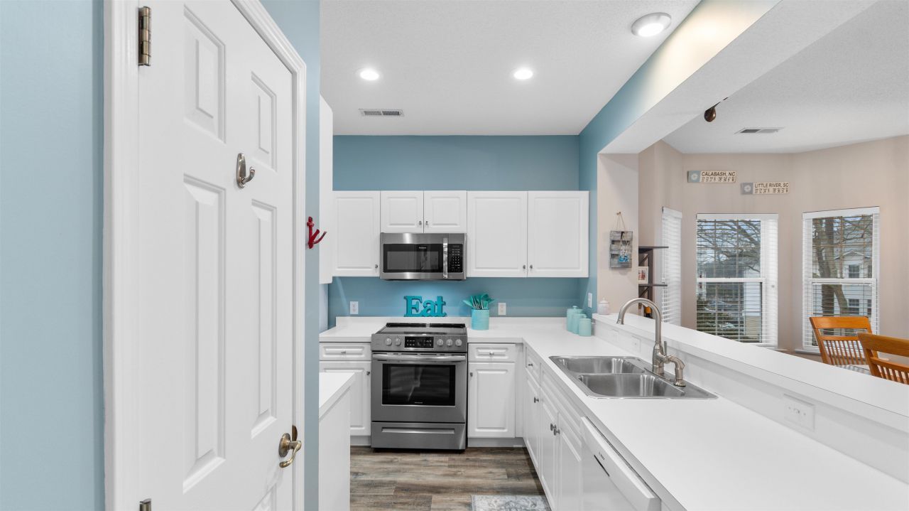 4449 Turtle Ln. Photo 7