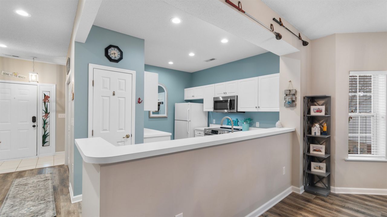 4449 Turtle Ln. Photo 8