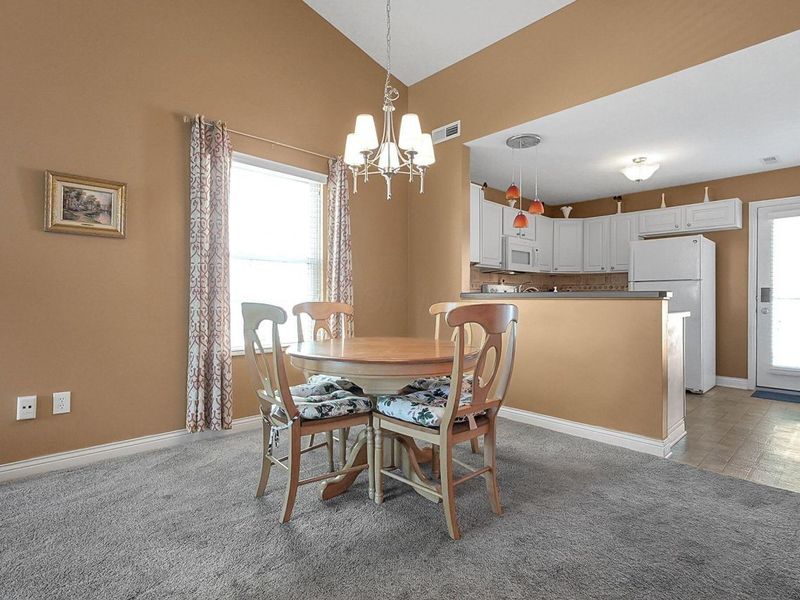 6733 Cherry Bend , Canal Winchester, OH 43110 Photo 6