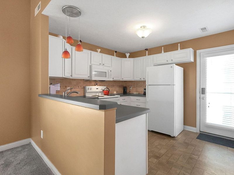 6733 Cherry Bend , Canal Winchester, OH 43110 Photo 8