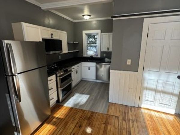 95 Bradford Ave, Unit 2, Haverhill, MA 01835