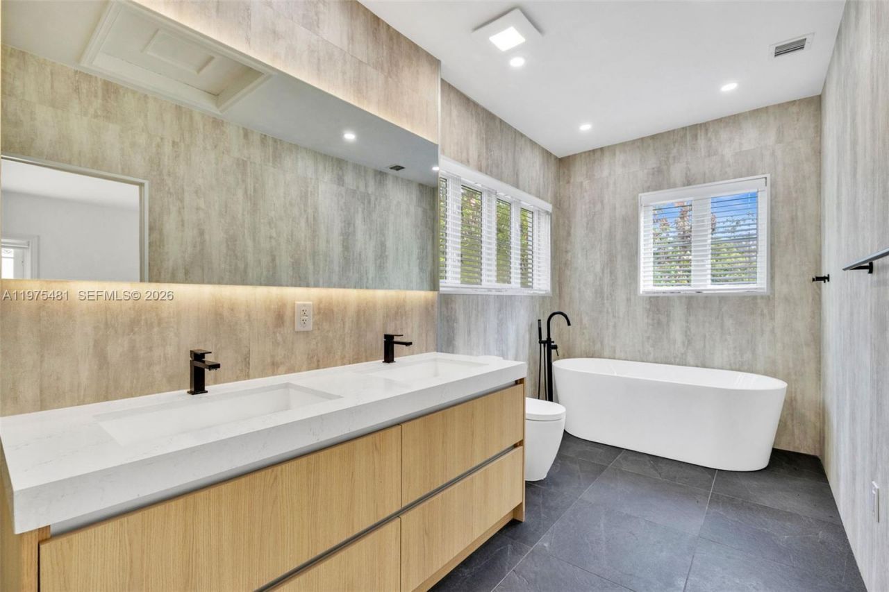 113 NE 101st St , Miami Shores, FL 33138 Photo