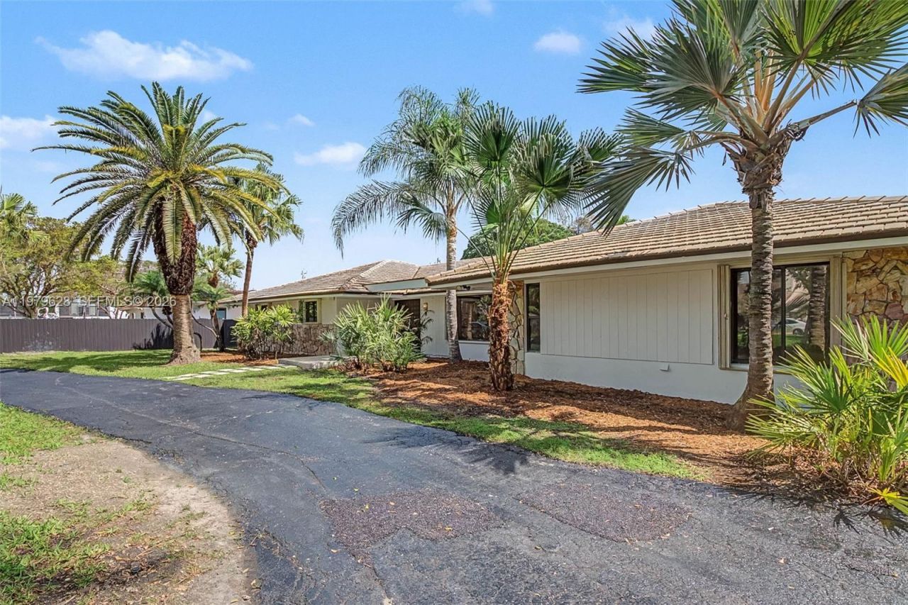 13621 SW 103rd Ave , Miami, FL 33176 Photo