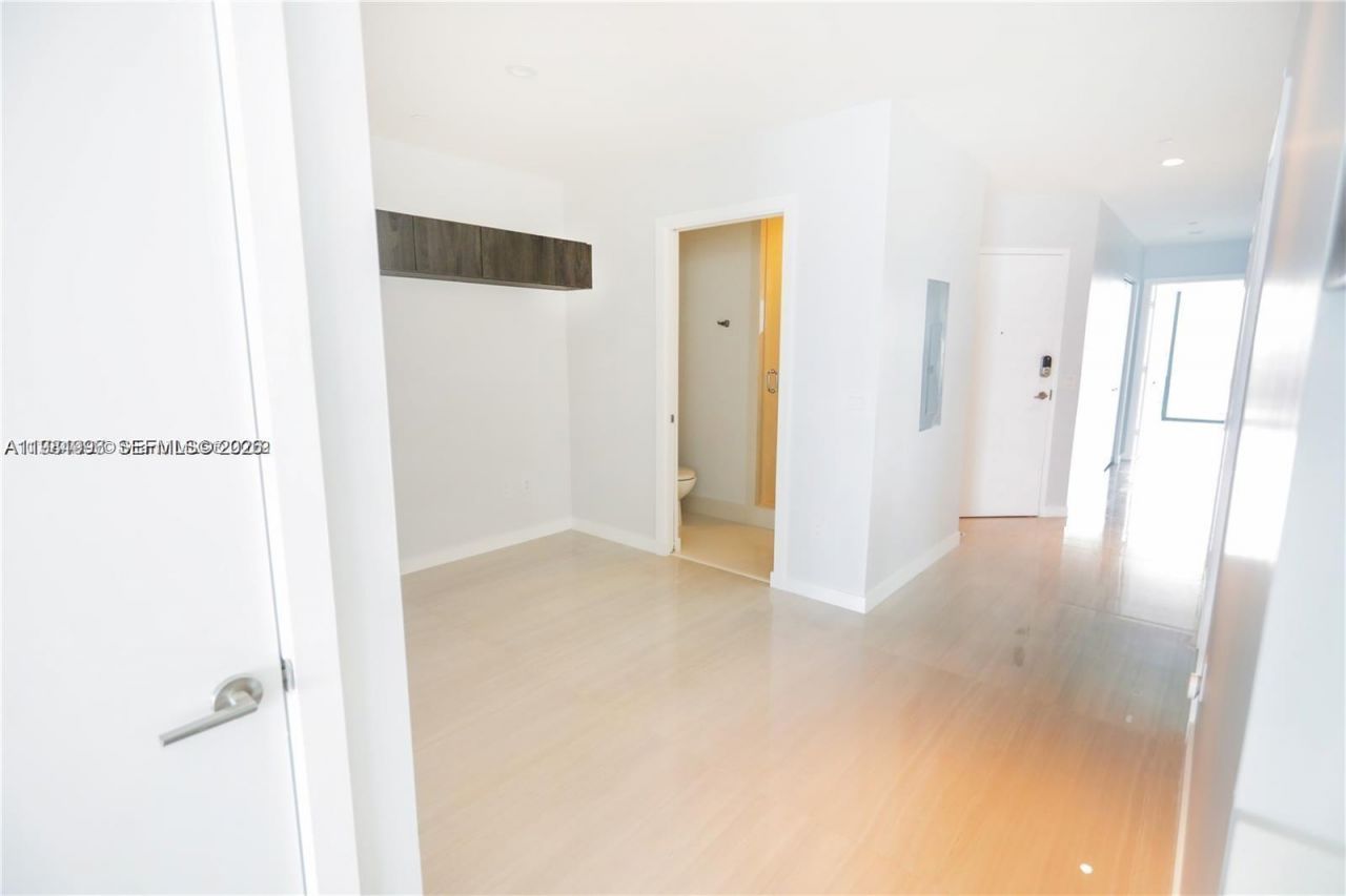 480 NE 31 St , Unit 2007, Miami, FL 33137 Photo