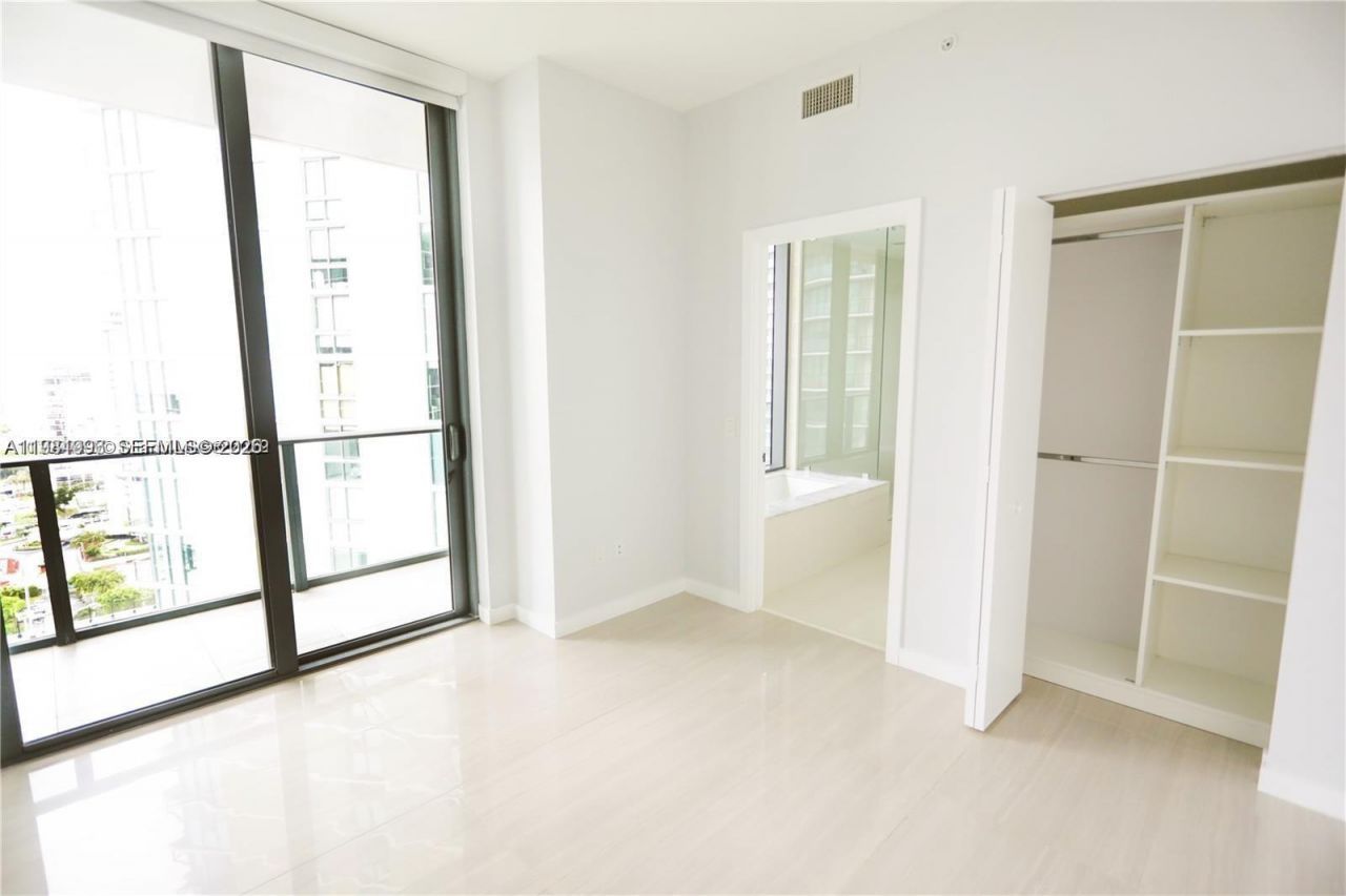 480 NE 31 St , Unit 2007, Miami, FL 33137 Photo